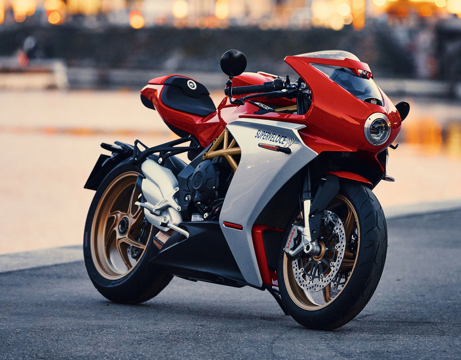 MV Agusta announce new colours for the Superveloce | Visordown